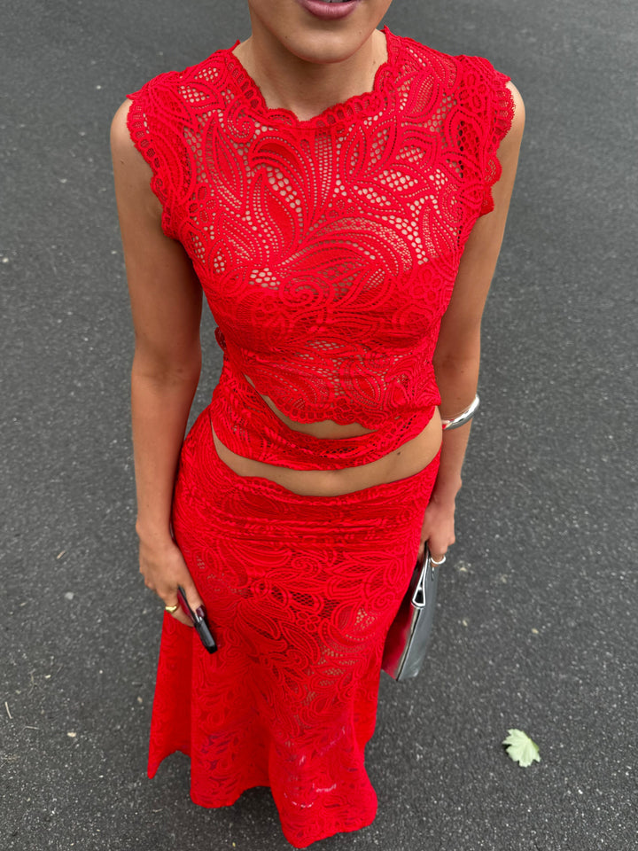 Van Laren | Scarlet Lace Set